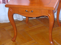 Kis asztalka